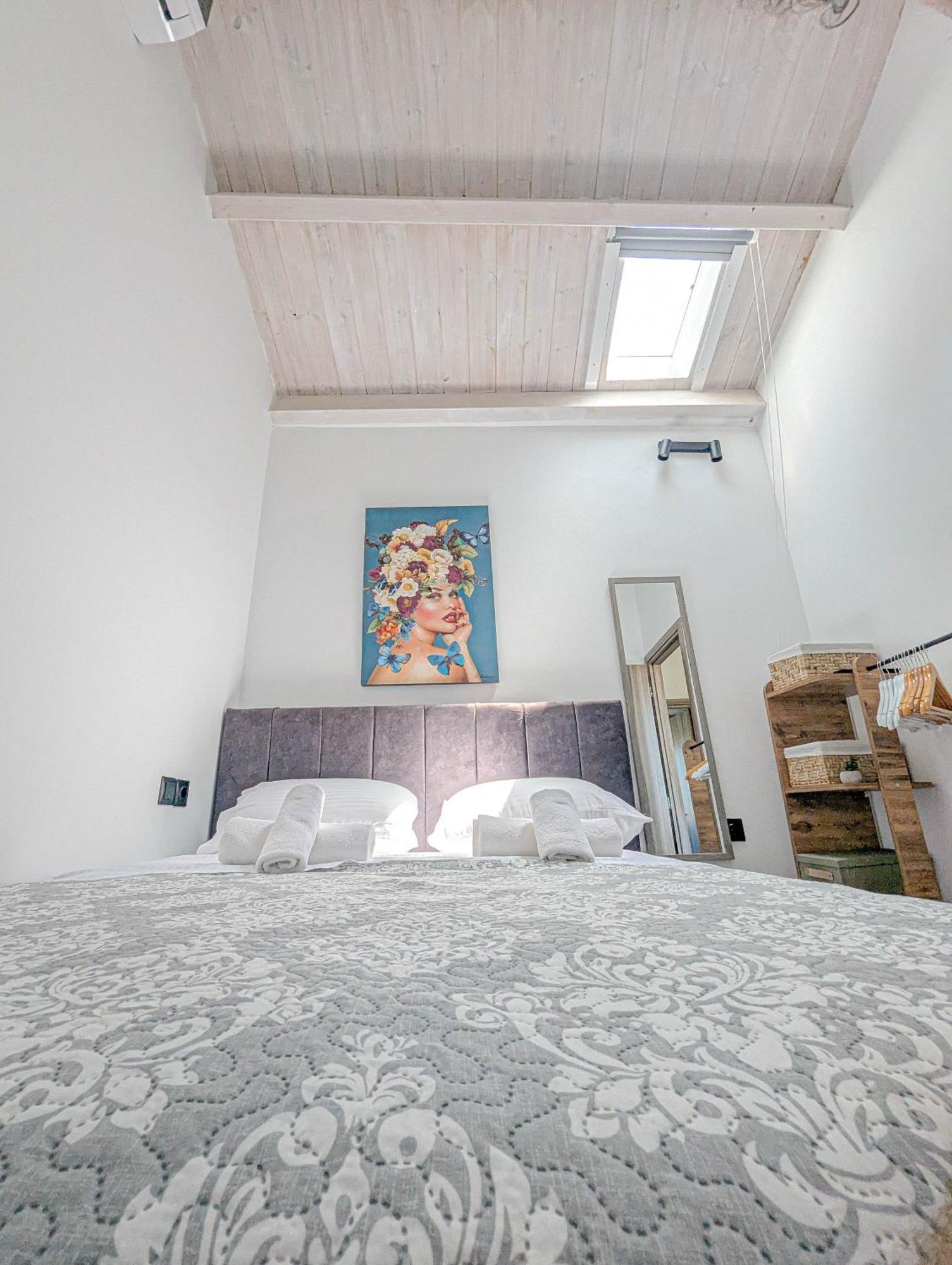 Ionian Pearl Apartments And Suites コルフ島 エクステリア 写真