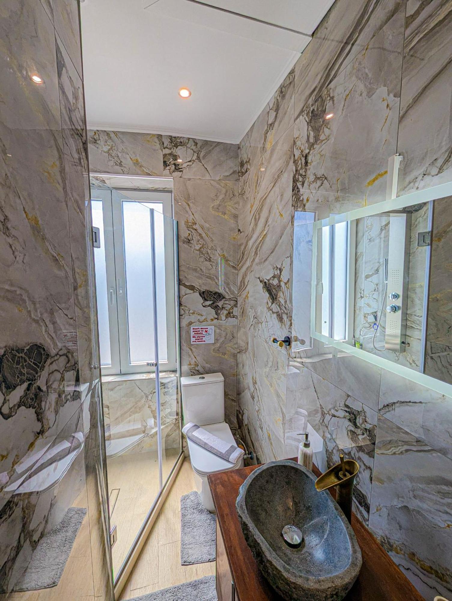Ionian Pearl Apartments And Suites コルフ島 エクステリア 写真