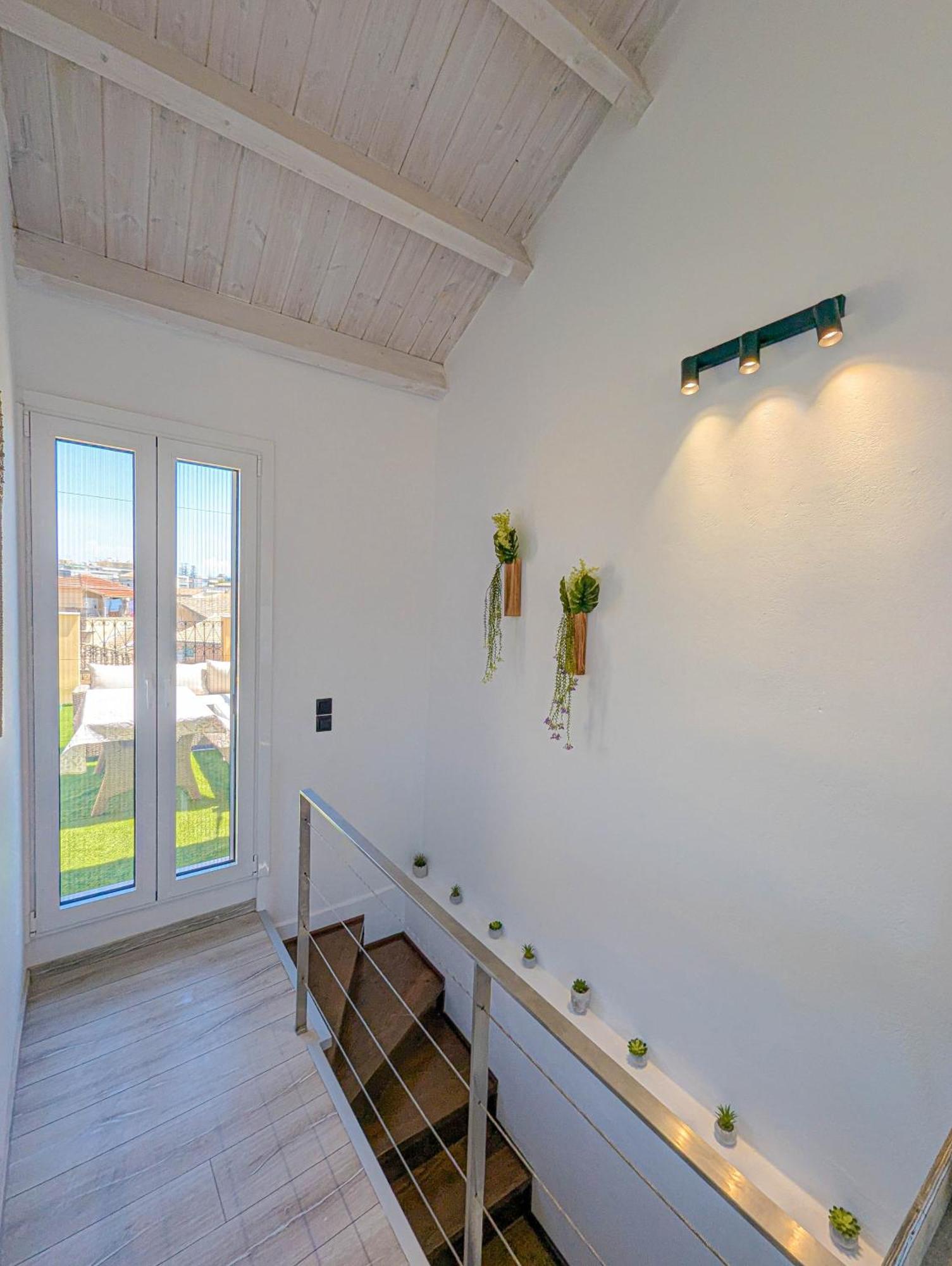 Ionian Pearl Apartments And Suites コルフ島 エクステリア 写真